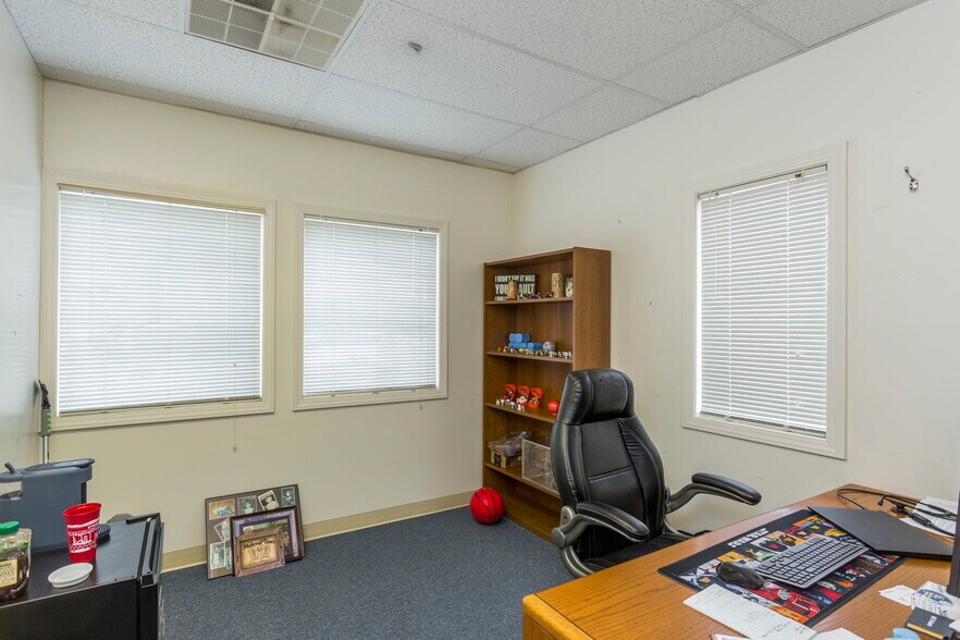 More Photos Of 1947 Medical Ave, Harrisonburg Medical For Lease