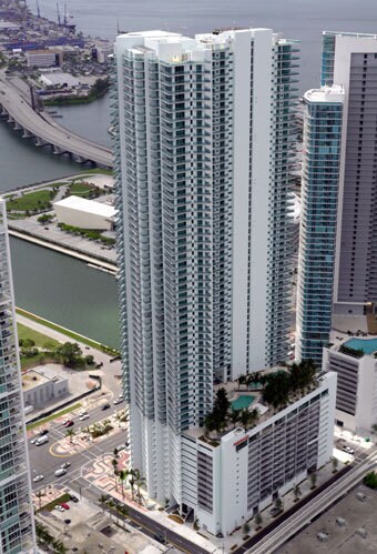 More Photos Of 900-990 Biscayne Blvd, Miami Apartments For Sale