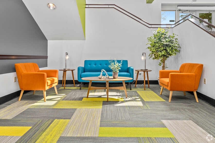 More Photos Of 313 W Liberty St, Lancaster Office For Lease