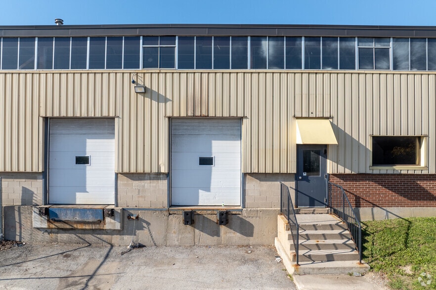 More Photos Of 1075 Clark Blvd, Brampton Warehouse For Sale