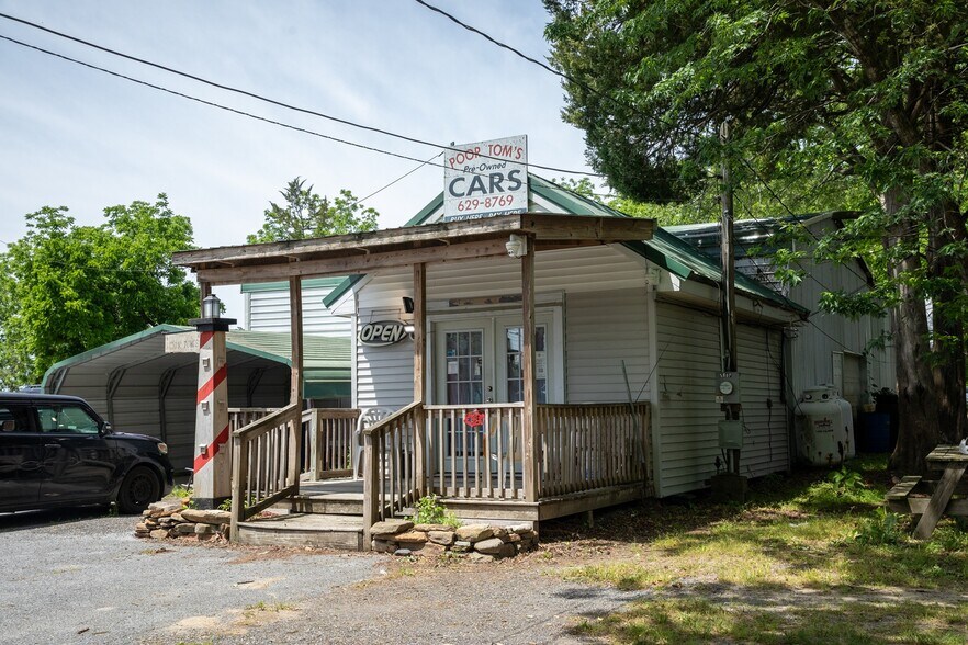 More Photos Of 22572 Bridgeville Hwy, Seaford Auto Dealership For Sale