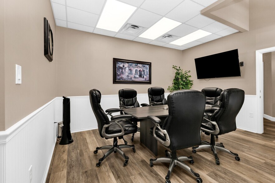 More Photos Of 425 Cross St, Punta Gorda Loft Creative Space For Lease