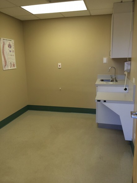 More Photos Of 2715 N Central Ave, Chicago Medical For Sale