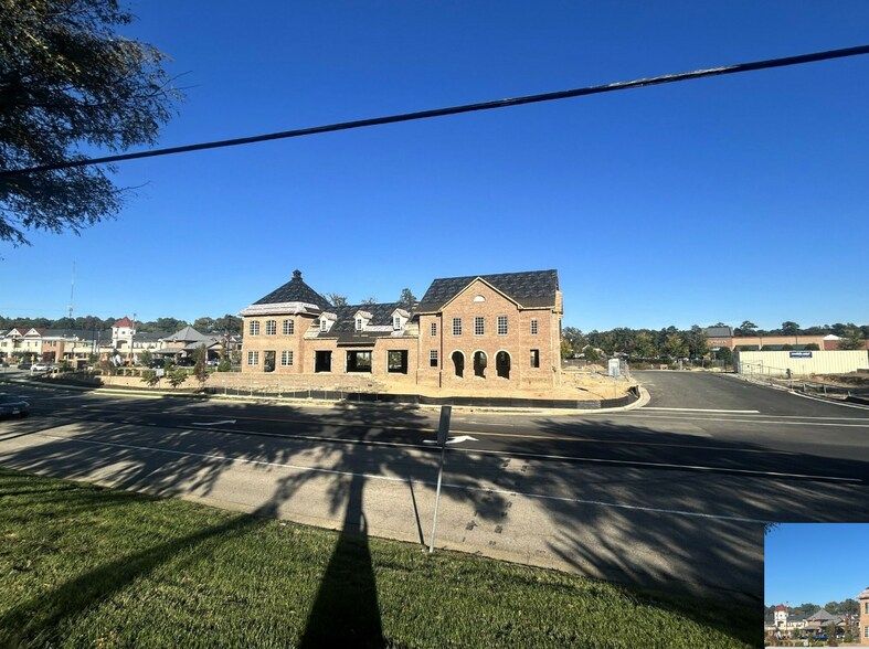 More Photos Of 41 Le Gordon Dr, Midlothian General Retail For Lease