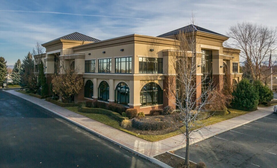 More Photos Of 851 E Hickory Ave, Meridian Office For Sale