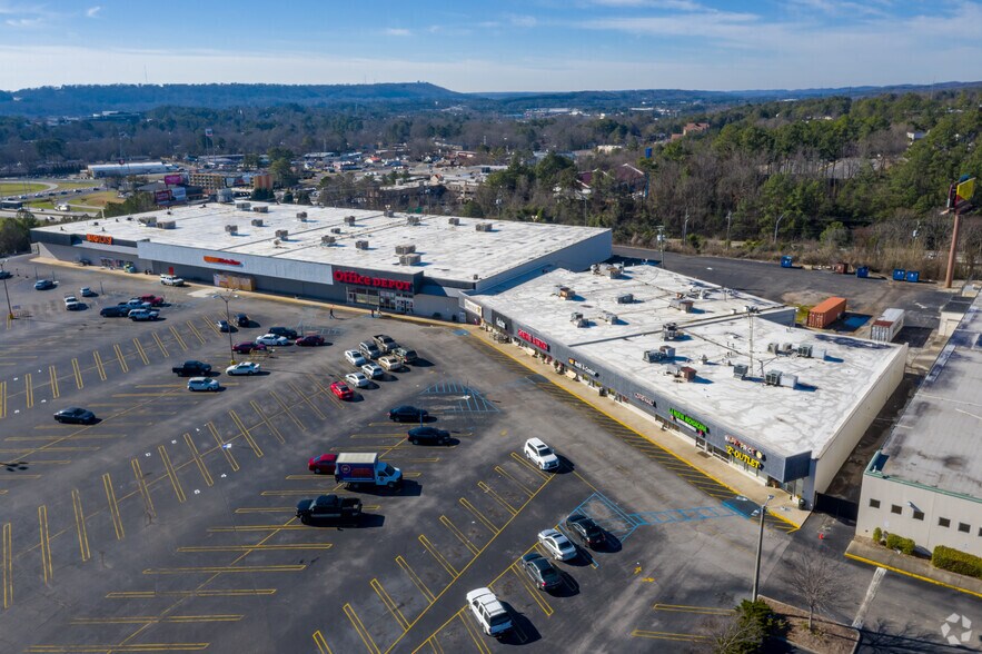 More Photos Of 100-130 Green Springs Hwy, Birmingham Storefront For Lease