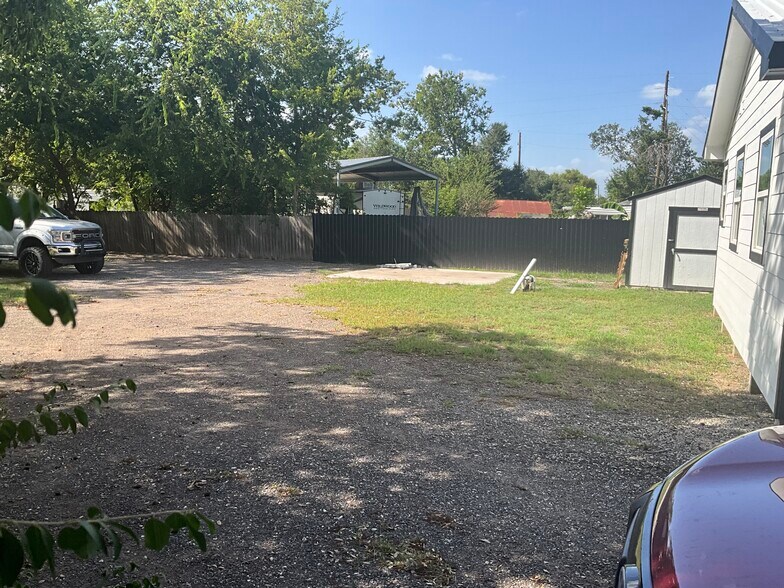 More Photos Of 21095 FM 362 Rd, Waller Flex For Sale