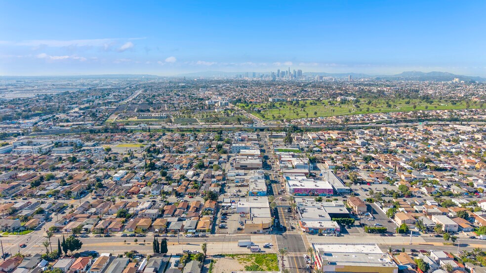 More Photos Of 4630 Whittier Blvd, Los Angeles General Retail For Sale