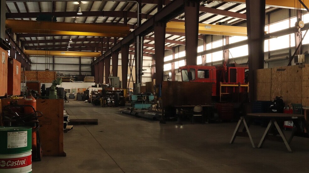 More Photos Of 6935 Brittmoore Rd, Houston Warehouse For Lease