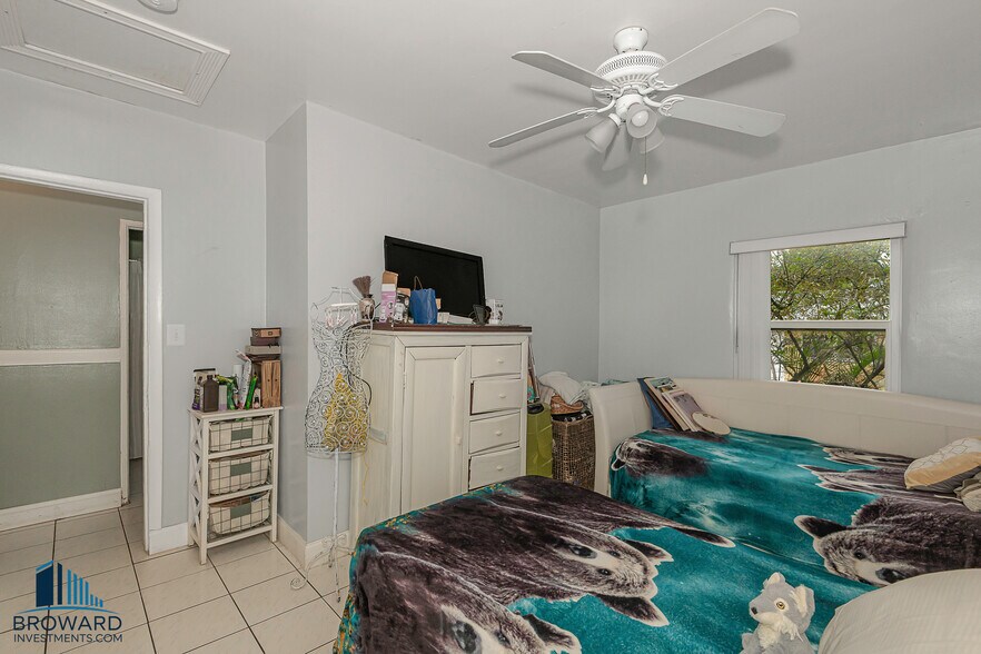 More Photos Of 255 SW 15th St, Dania Beach Apartments For Sale