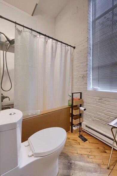 More Photos Of 226 N Arch St, Lancaster Loft Creative Space For Sale