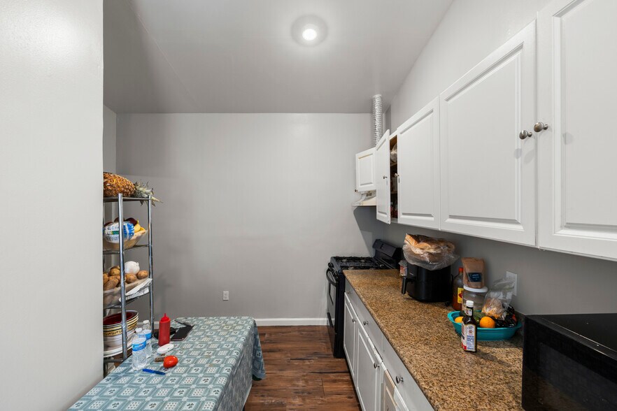More Photos Of 1519 48th Ave, Oakland Multifamily For Sale