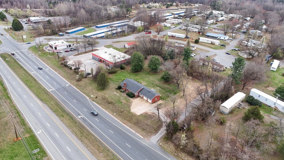 More Photos Of 1001 E Lynchburg Salem Tpke, Bedford Office For Sale