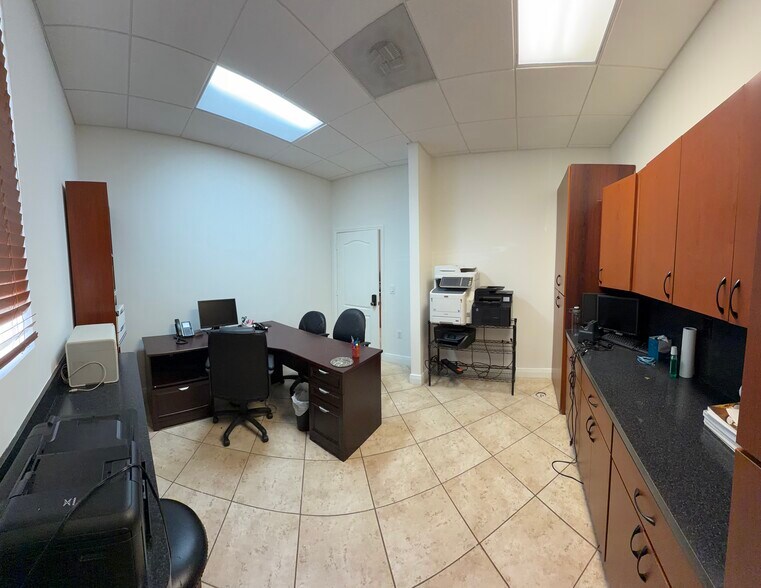More Photos Of 5791A NW 151st St, Miami Lakes Office For Sale