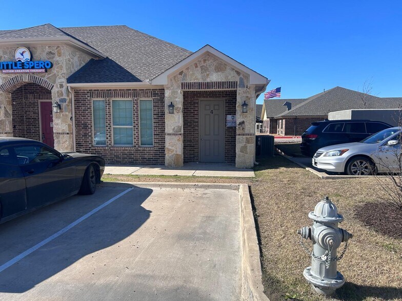 More Photos Of 200 Cypress Bend, Princeton Medical For Lease