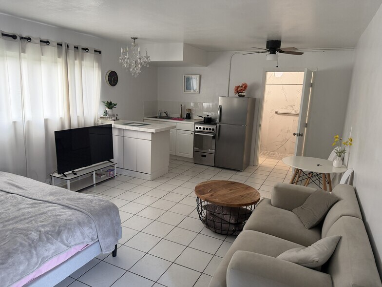 More Photos Of 811 SE 16th St, Fort Lauderdale Apartments For Sale