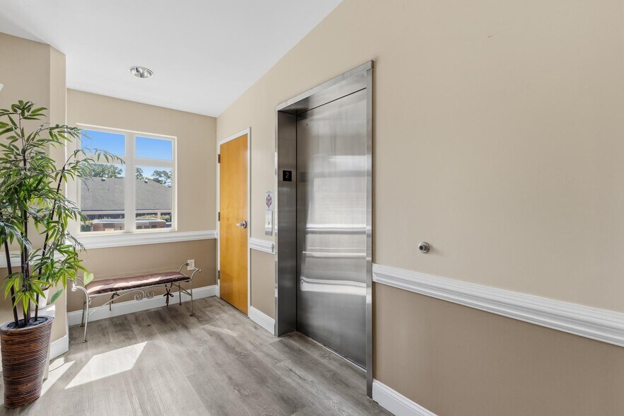 More Photos Of 2505 S 17th St, Wilmington Medical For Lease
