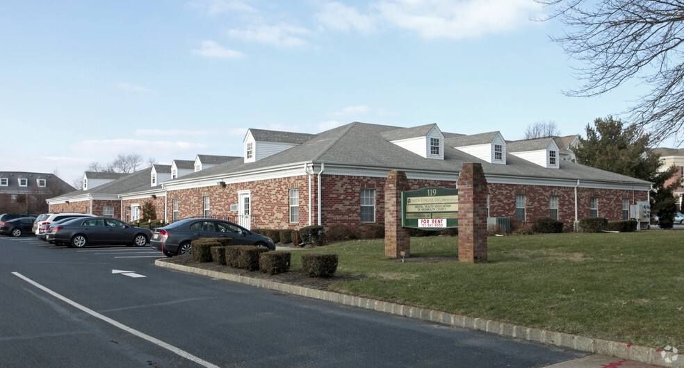 Primary Photo Of 119 Avenue At the Cmn, Shrewsbury Office For Lease