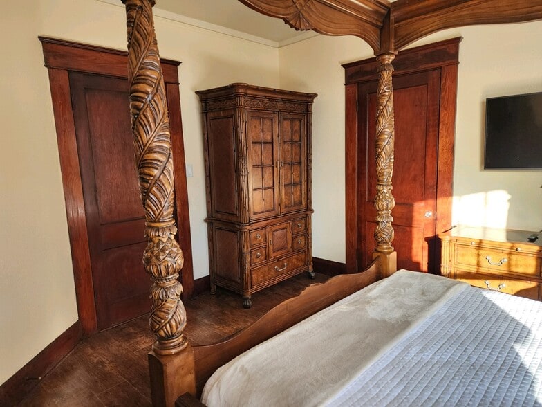 More Photos Of 5409 N Florida Ave, Tampa Apartments For Lease