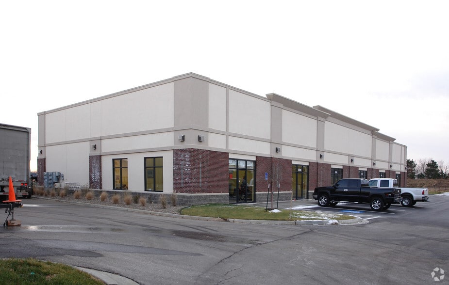 More Photos Of 23730-23750 W 83rd Ter, Shawnee Warehouse For Lease