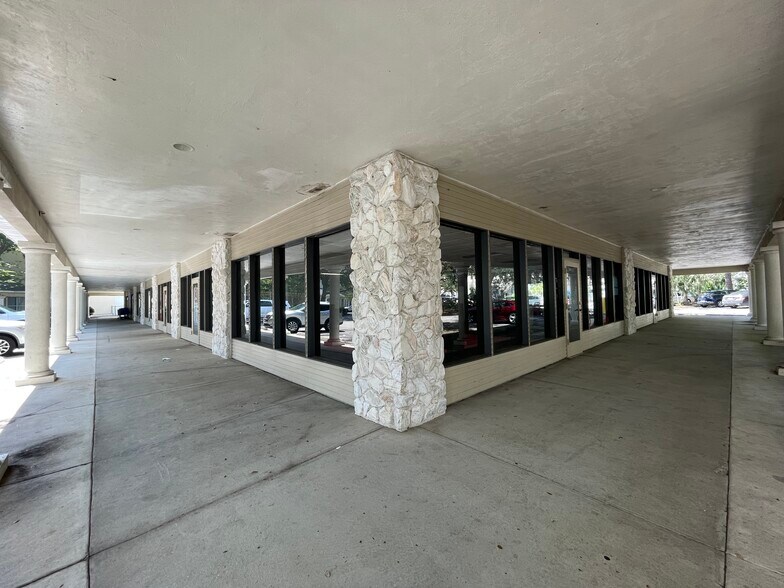 More Photos Of 500 NW 60th St, Gainesville Storefront Retail Office For Lease