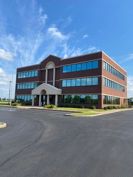 More Photos Of 300 Southtown Blvd, Owensboro Office For Lease