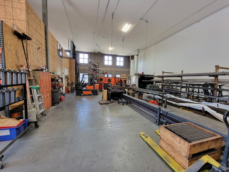 More Photos Of 32 S 1800 W, Lindon Warehouse For Lease