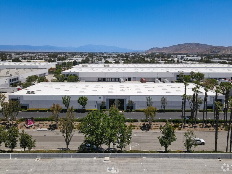 More Photos Of 10777 Commerce Way, Fontana Warehouse For Lease