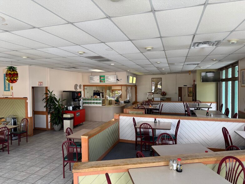 More Photos Of 305 S Air Depot Blvd, Oklahoma City Restaurant For Sale
