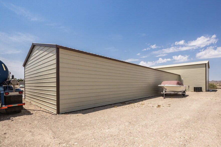 More Photos Of 8089 Wagon Wheel Dr, Lake Havasu City Warehouse For Sale