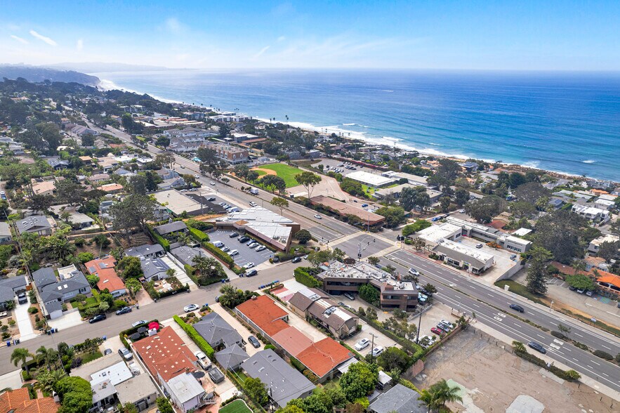 More Photos Of 330 9th St, Del Mar Apartments For Sale