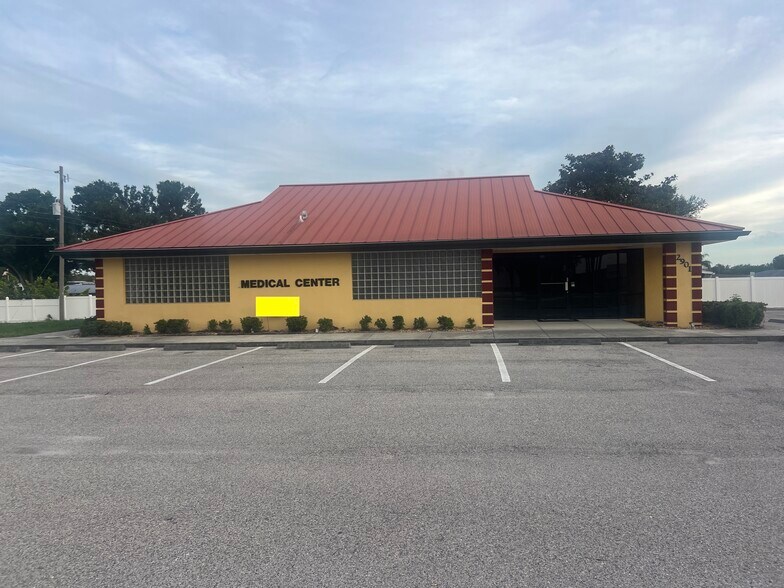 Primary Photo Of 2901 Us-301, Ellenton Medical For Lease