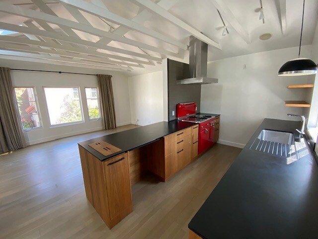More Photos Of 745 N Hayworth Ave, Los Angeles Apartments For Sale