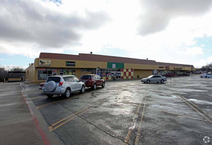 More Photos Of 1530-1560 S 1st St, Garland Storefront For Lease