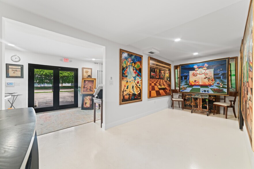 More Photos Of 370 E Prospect Rd, Oakland Park Office For Sale