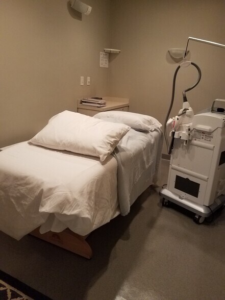 More Photos Of 1860-1868 Centre St, West Roxbury General Retail For Sale