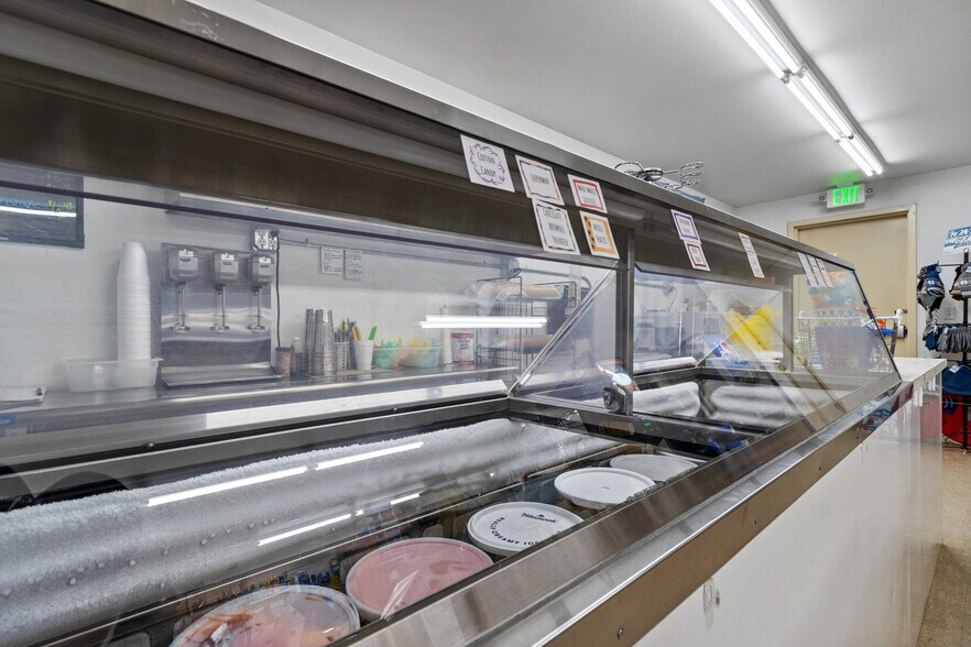 More Photos Of 200 Main st, Idaho City Specialty For Sale