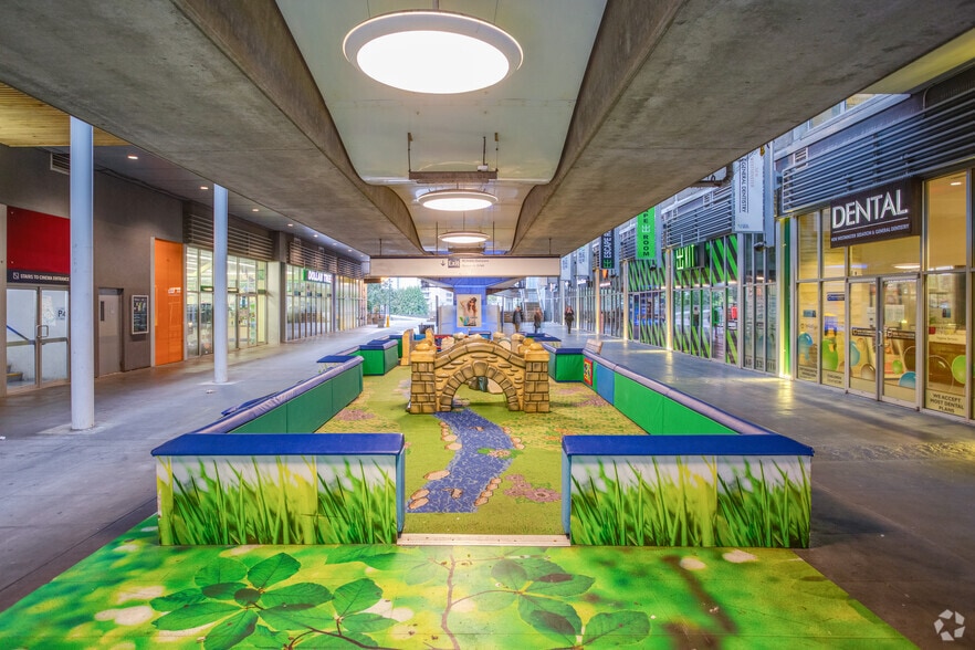 More Photos Of 800 Carnarvon St, New Westminster Unknown For Lease