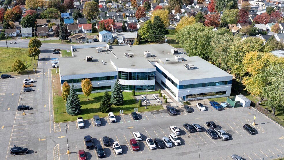 More Photos Of 1350 Ch Saint-Roch, Sorel-tracy Office For Lease