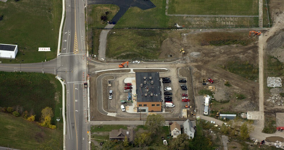 More Photos Of 1176 S Park Ave, Buffalo Medical For Sale