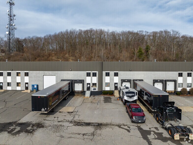 More Photos Of 183 Ferry Rd, Haverhill Warehouse For Lease