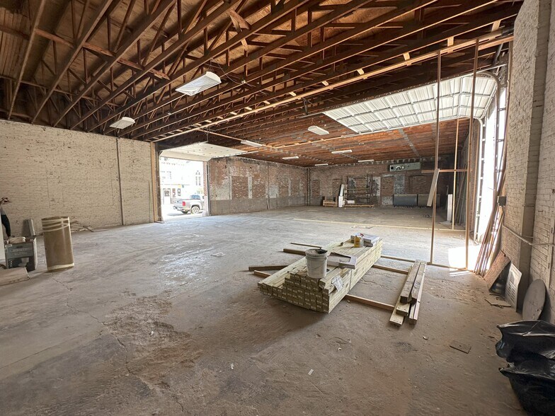 More Photos Of 1215 Park St, Peekskill Warehouse For Lease