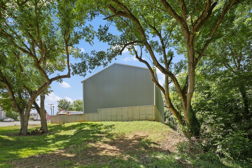 More Photos Of 138 N Conococheague St, Williamsport Warehouse For Sale