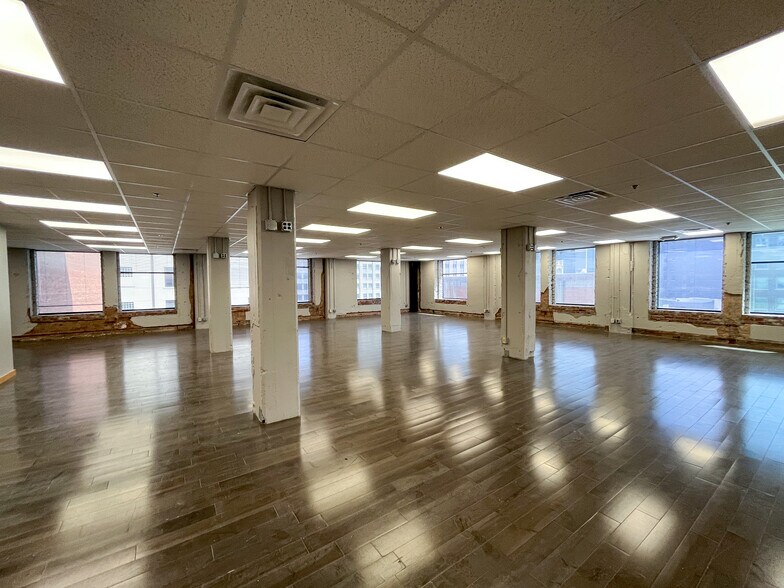 More Photos Of 110 S Main St, Wichita Office Residential For Sale