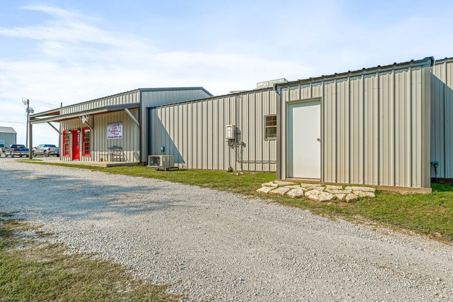 More Photos Of 1321 N FM 56, Glen Rose Trailer Camper Park For Sale