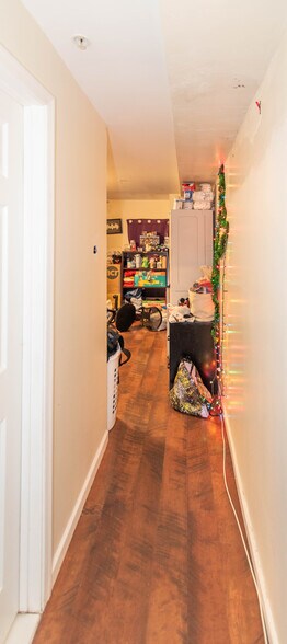 More Photos Of 316 S Broadway, Baltimore Storefront Retail Residential For Sale