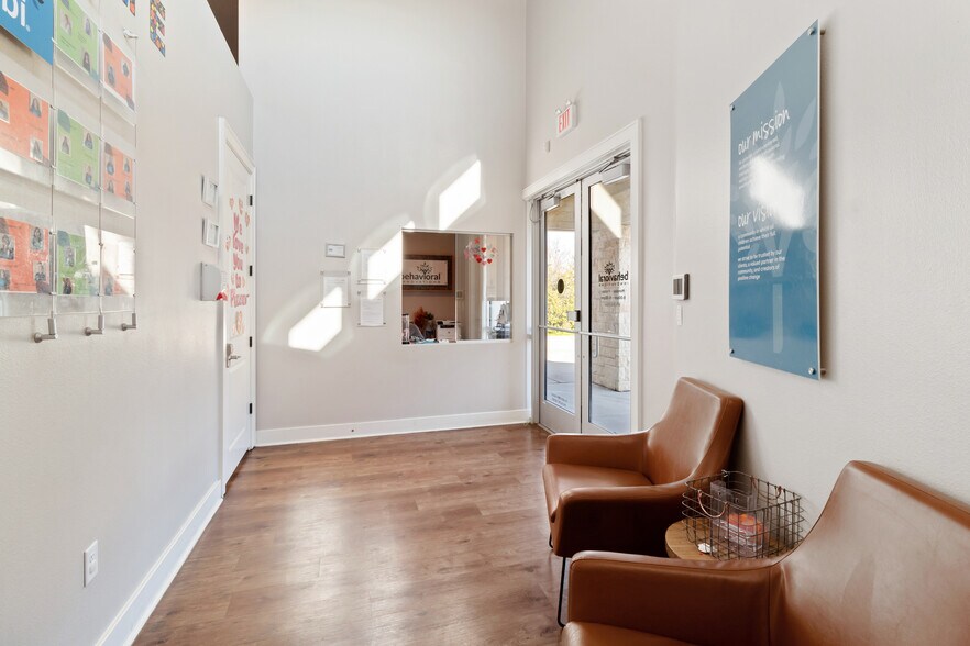More Photos Of 555 William D Fitch Pkwy, College Station Office For Sale