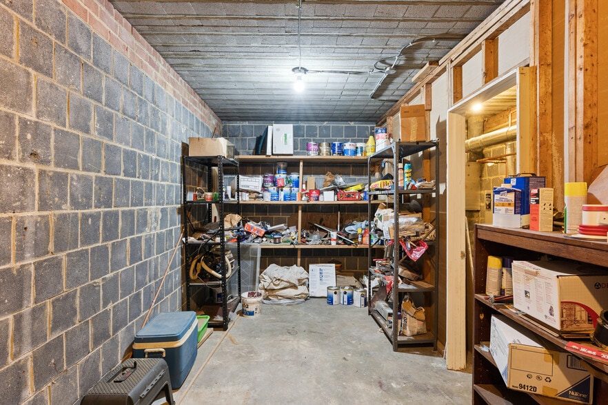 More Photos Of 1700 Irving St NW, Washington Apartments For Sale