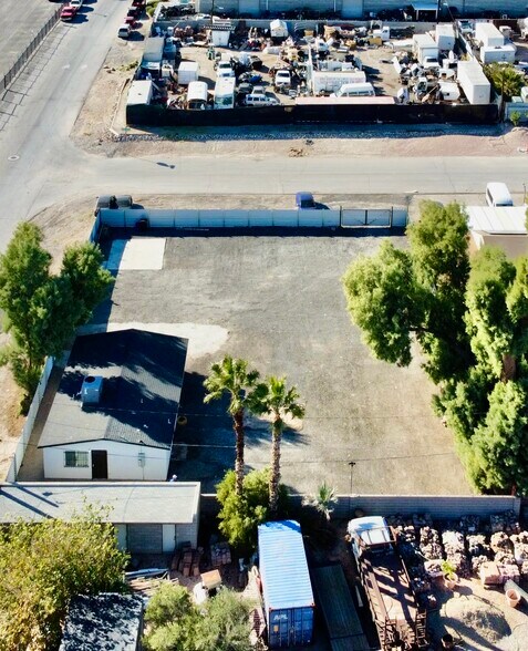 More Photos Of 3662 Park St, Las Vegas Industrial For Sale