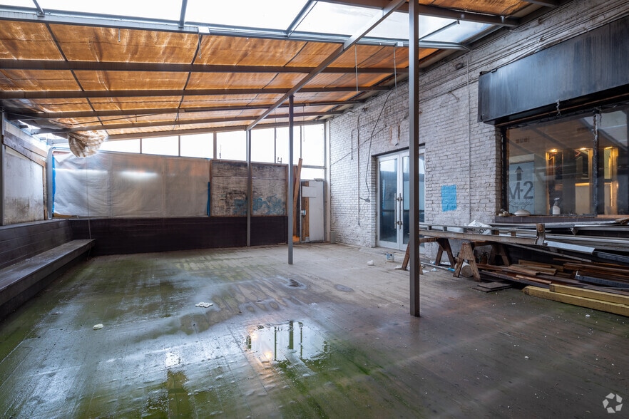 More Photos Of 1113 W Randolph St, Chicago Storefront Retail Residential For Sale